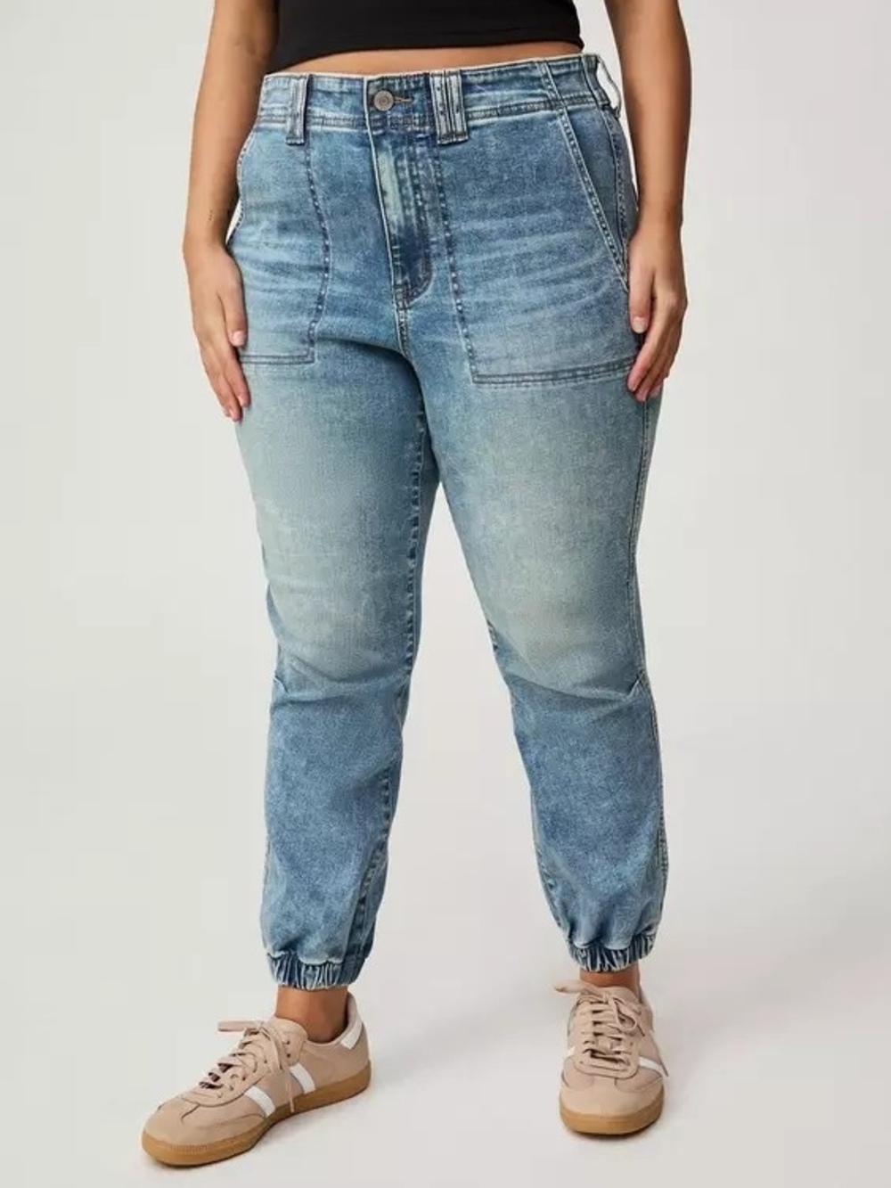 torrid Plus-Size High-Rise Light Wash Jogger Jeans - Blue